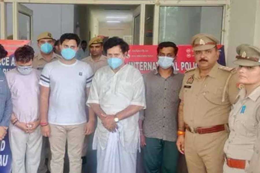 Clash between kolkata and noida police during search operation at Bibhash Adhikari's place