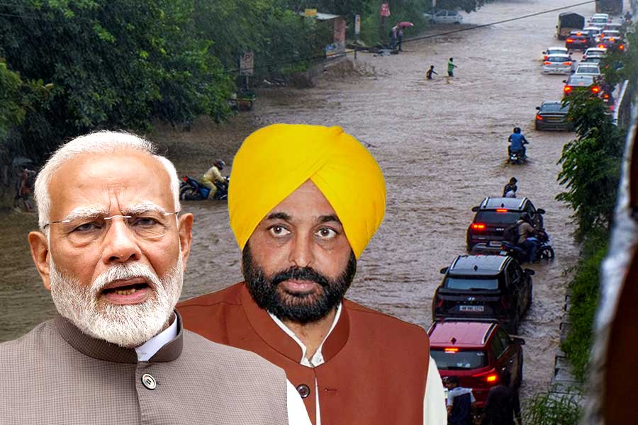 PM Modi calls Punjab CM to check about flood situation