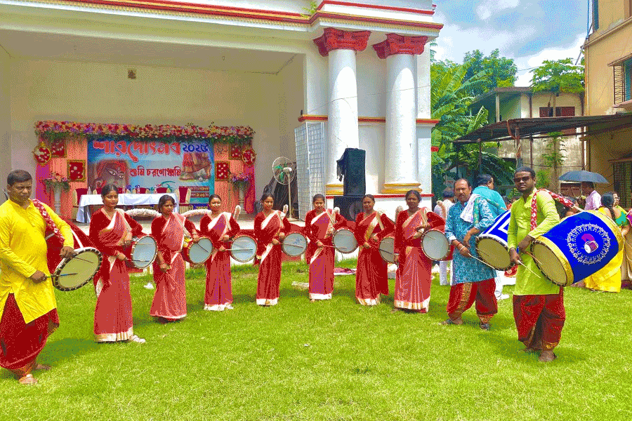 Durga Puja 2025: How dhakis celebrate Durga Puja