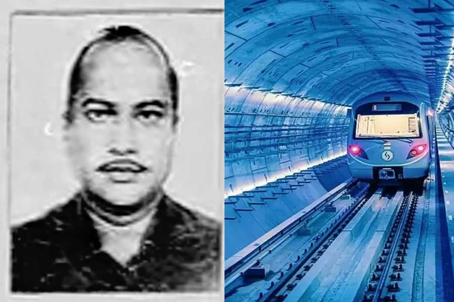 Passenger dies after falling ill at Howrah Metro station