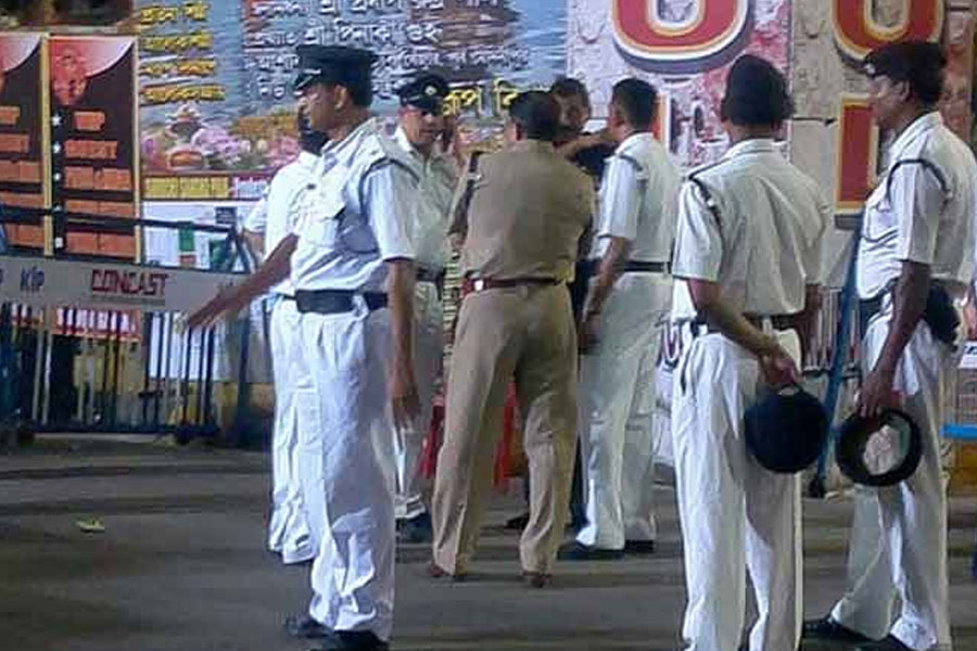 Lalbazar keeps tied security on safety of idol's gold jewelry