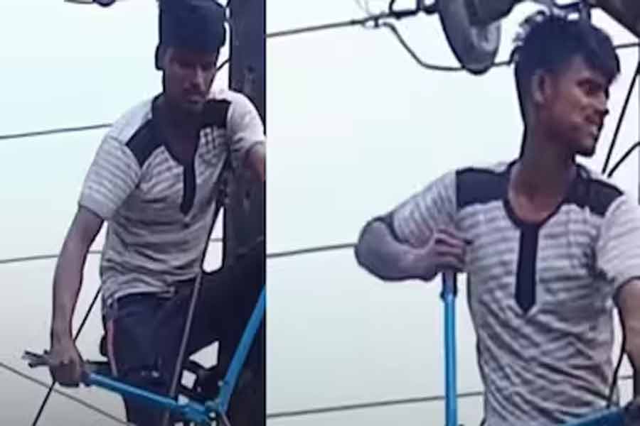 True Saiyaara Upset Lover Cuts Off Villages Power After Partner’s Phone Was Busy Viral Video