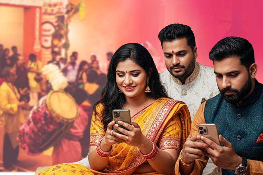 Durga Puja Lifestyle: Strategies to set boundaries for family members