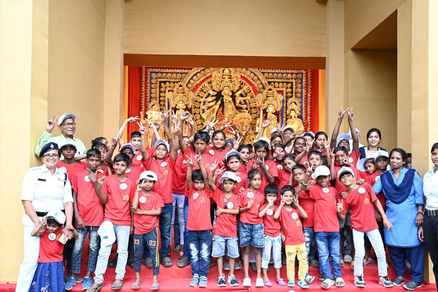 Durga Puja 2025: How police spend Durga Puja