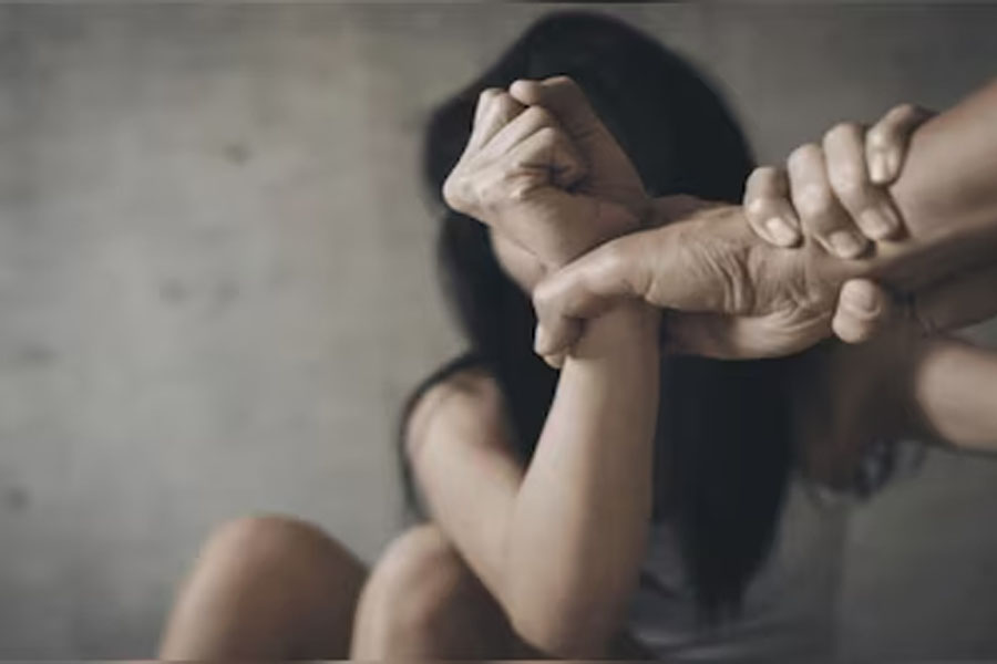 Husband impotent, Pune woman complains his Ex-cop father harassed me to bear child