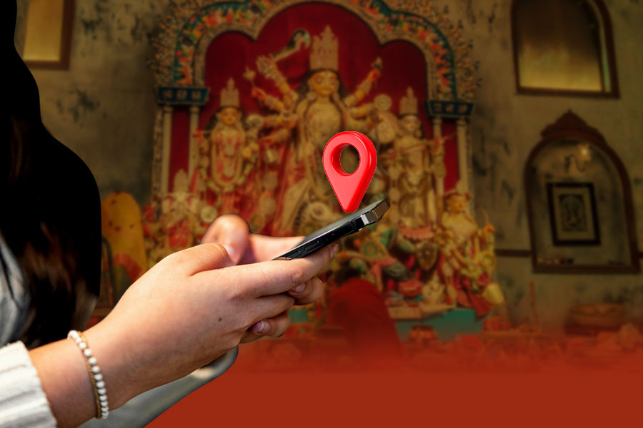 Bardhaman Police's app for Durga Puja named Sabar Puja