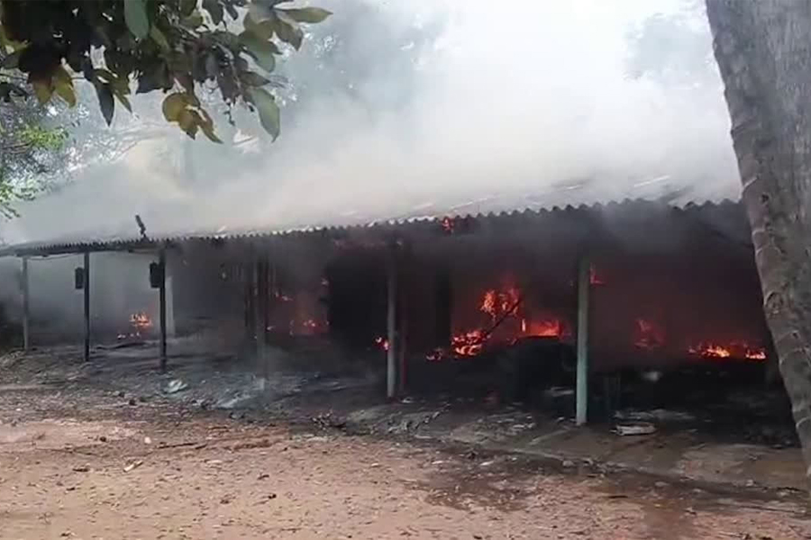 Andhra Pradesh fire at firecracker factory many dead