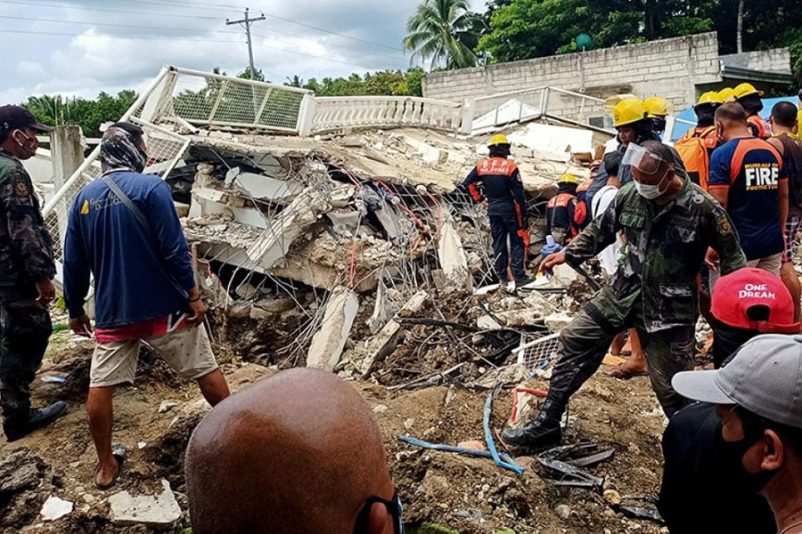 Massive 6.9 magnitude quake jolts Philippines, deaths rise to 31