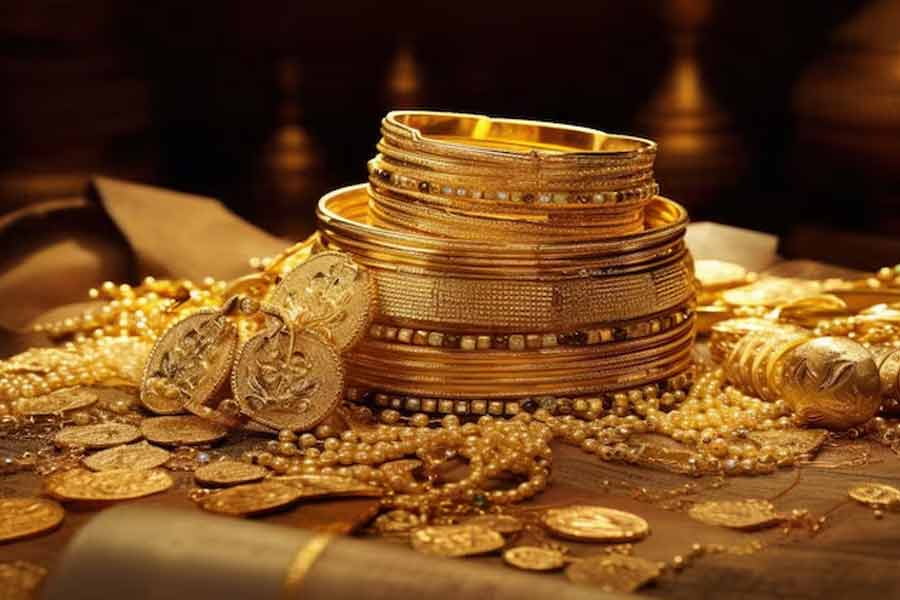 Dhanteras 2025: Know the price of gold and silver in Kolkata