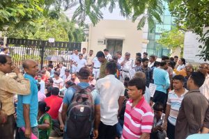 HIDCO temporary workers protest for salary hike