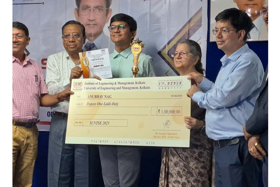 IEM-UEM Group felicitates top 10 talents of the country in ‘SCNTSE-2025’ talent search