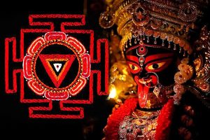 Kali Puja 2025: Before the worship of Goddess Kali's idols became popular, saints used to worship their mother in this way