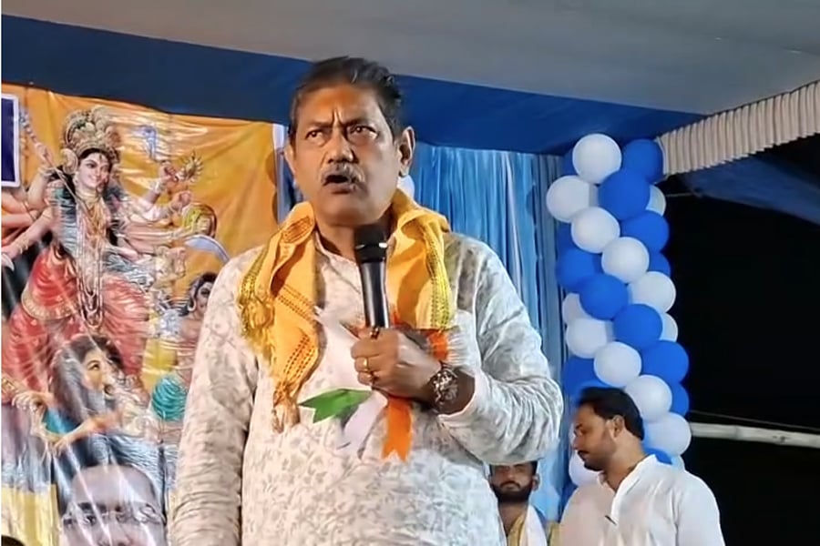 Kulti TMC leader as to swear in the name of CM