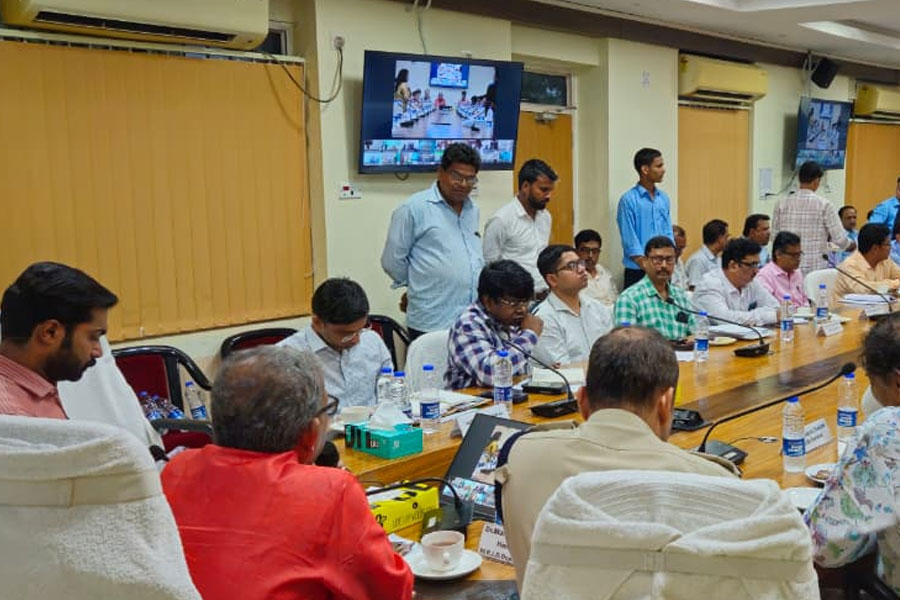 Manas Bhunia expresses anger in meeting with irrigation department officials