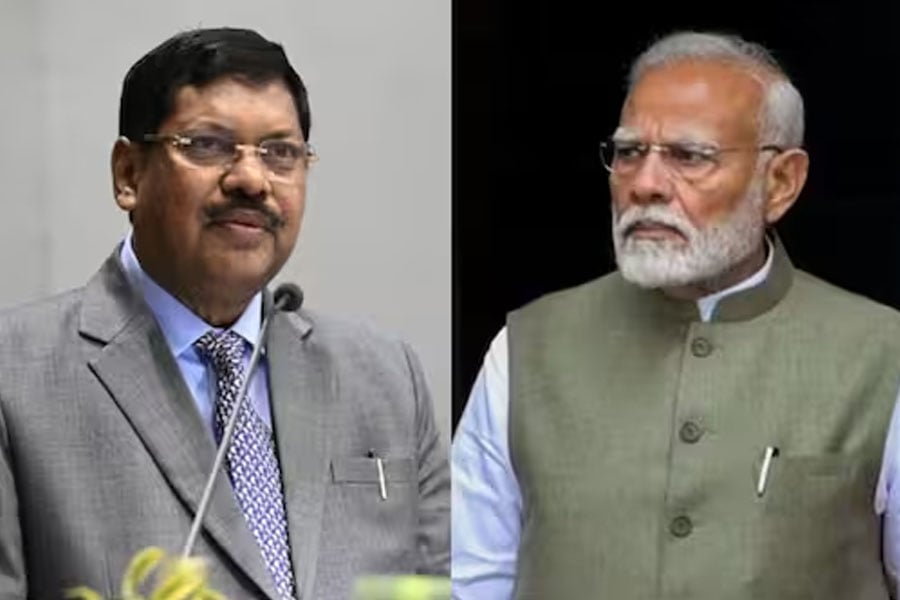 PM Modi Condemns Attack on Chief Justice B R Gavai