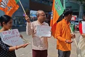 BJP distributes pepper spray to the women in Bidhannagar area