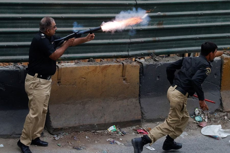 Pakistan 4 die in 6 shooting incidents across karachi
