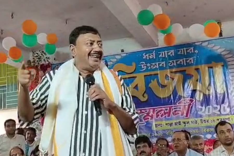 TMC MP Partha Bhowmick threats BJP leaders to confine regarding SIR issue