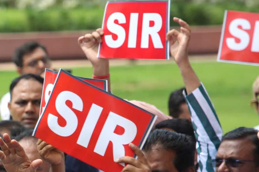 Election Commission preparing to conduct 'SIR' in Bengal
