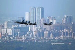 13 Chinese warplanes, 6 naval vessels detected near Taiwan's territory