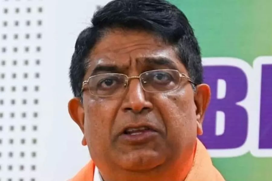 BJP Leader Faces Backlash For Praising Lawyer Who Hurled Shoe At CJI