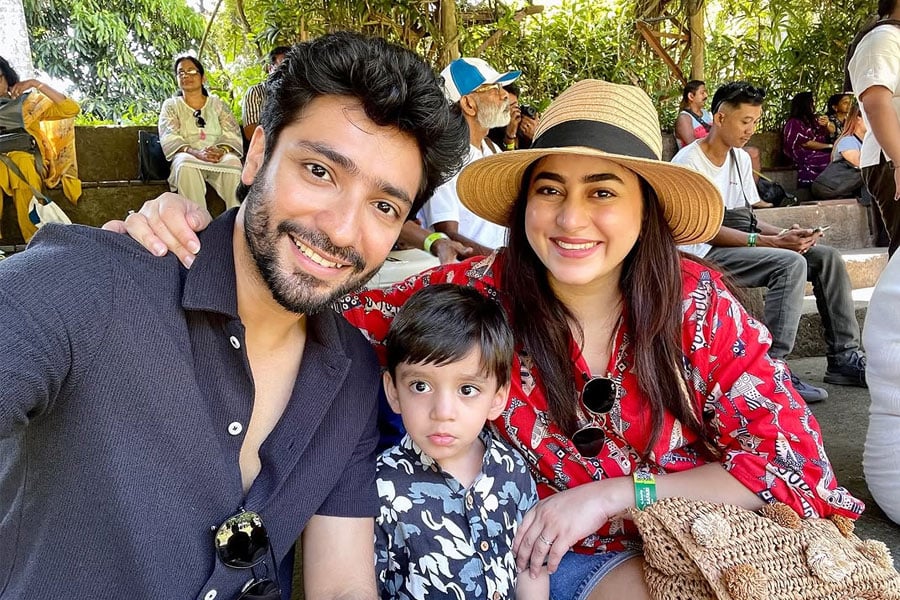 gourav chakraborty and ridddhima ghosh's trip to indonesia