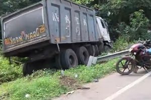 Two women die in road accident in Bagnan