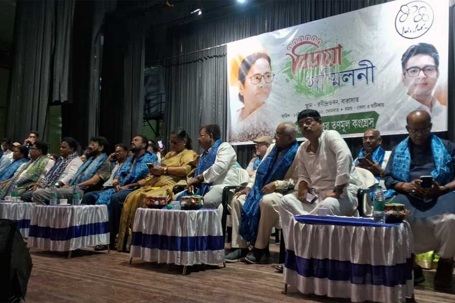 Why TMC result not so good in Barasat, inner clash during Vijaya Sammilani