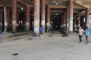 Hooghly bridge not repared in 3 months bus owners call strike