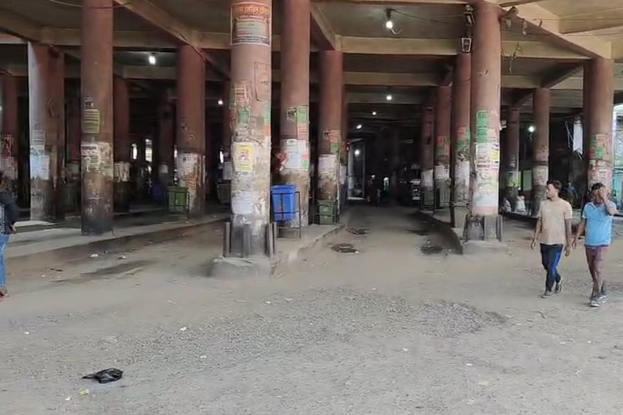Hooghly bridge not repared in 3 months bus owners call strike