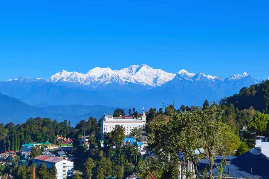 Kangchenjunga spotted from Jalpaiguri