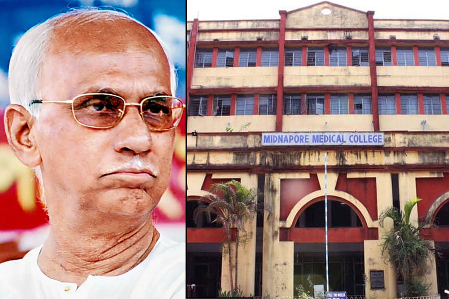 Body of Left leader Dipak Sarkar donated to Midnapore Medical College