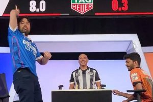 Vladimir Kramnik blasts as USA's Hikaru Nakamura Threw D Gukesh's King Into Crowd