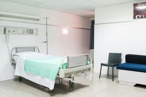 Woman dies from organ failure after stepping on acid in China