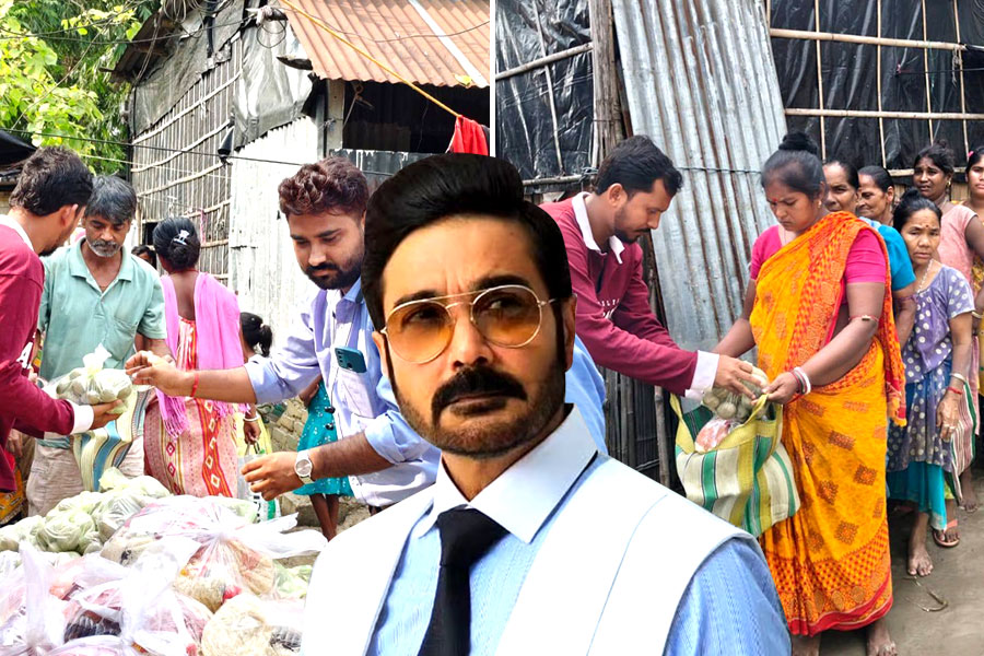 Prosenjit Chatterjee sent relief to devastated North Bengal