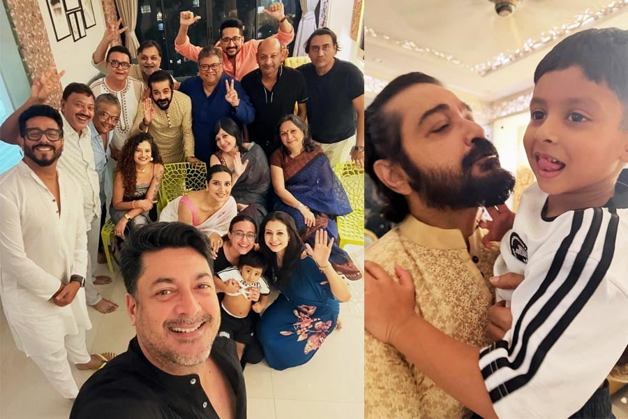 Jisshu, parambrata, prosenjit, Koel at Raj Subhashree's Bijoya adda