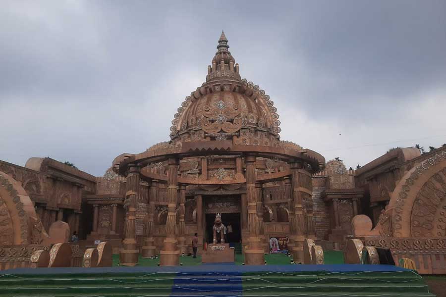 Durga will be given Fish Paturi and fermented rice before returning to Kailasj